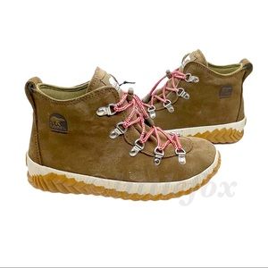 NEW! SOREL BOOTS
